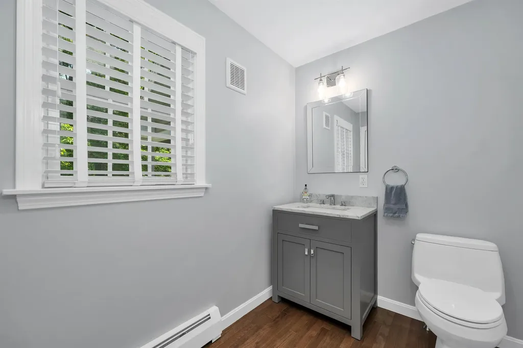 292 Forest Road Wolfeboro NH 03894