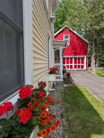 9 Union Street Waterbury VT 05676-1321
