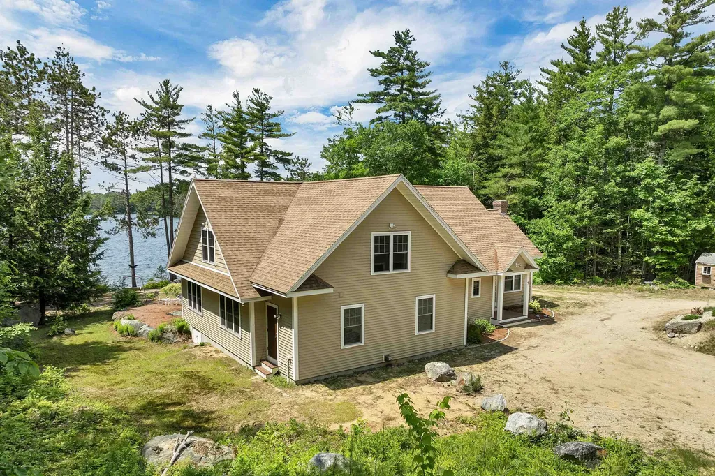 9 Country Lane New Durham NH 03855