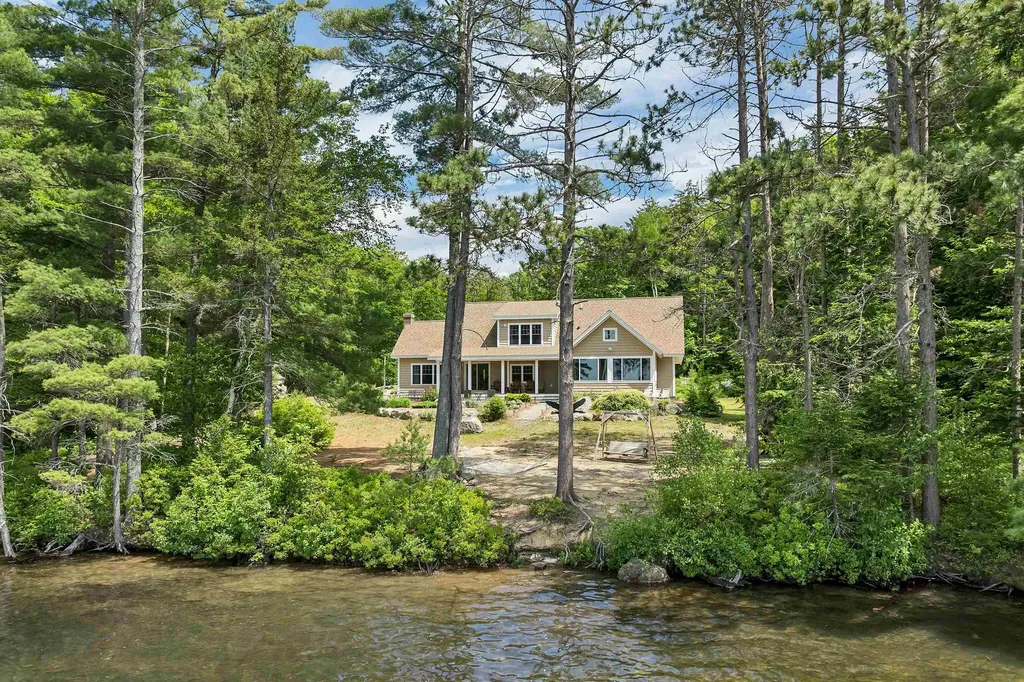 9 Country Lane New Durham NH 03855