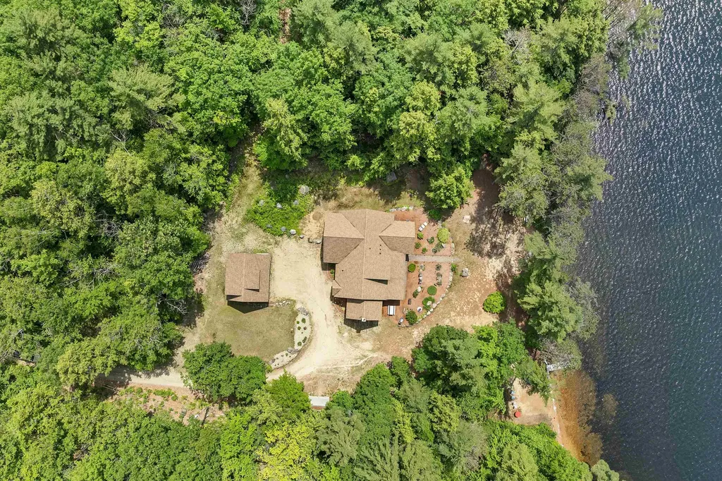 9 Country Lane New Durham NH 03855