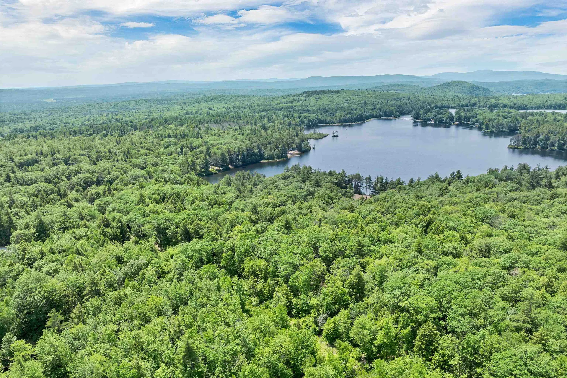 9 Country Lane New Durham NH 03855