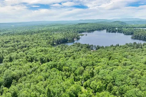 9 Country Lane New Durham NH 03855