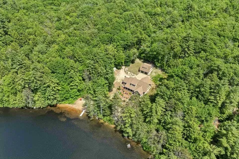 9 Country Lane New Durham NH 03855