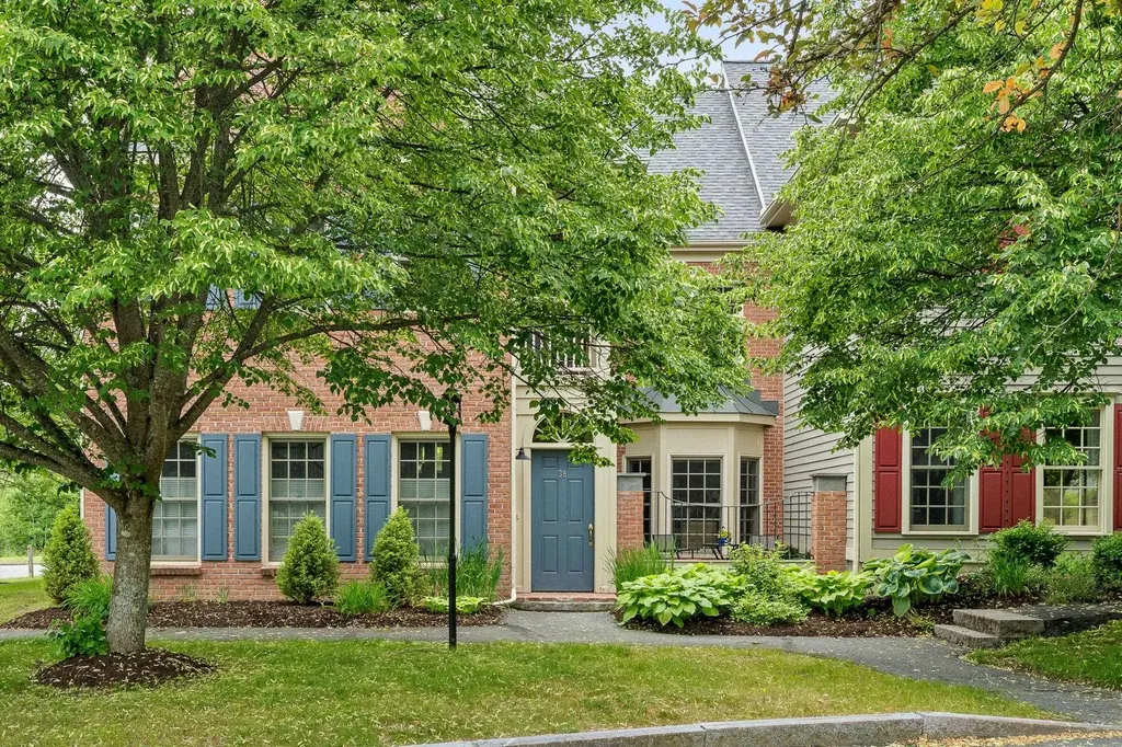 36 Stonehurst Common Hanover NH 03755