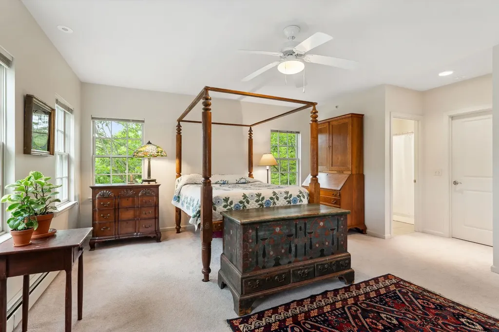 36 Stonehurst Common Hanover NH 03755