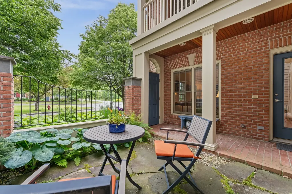 36 Stonehurst Common Hanover NH 03755