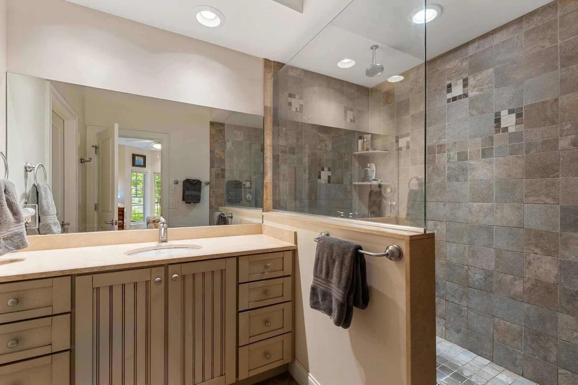 36 Stonehurst Common Hanover NH 03755