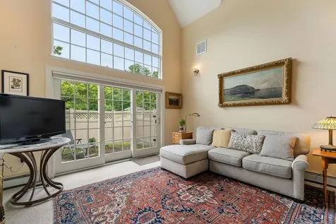 36 Stonehurst Common Hanover NH 03755