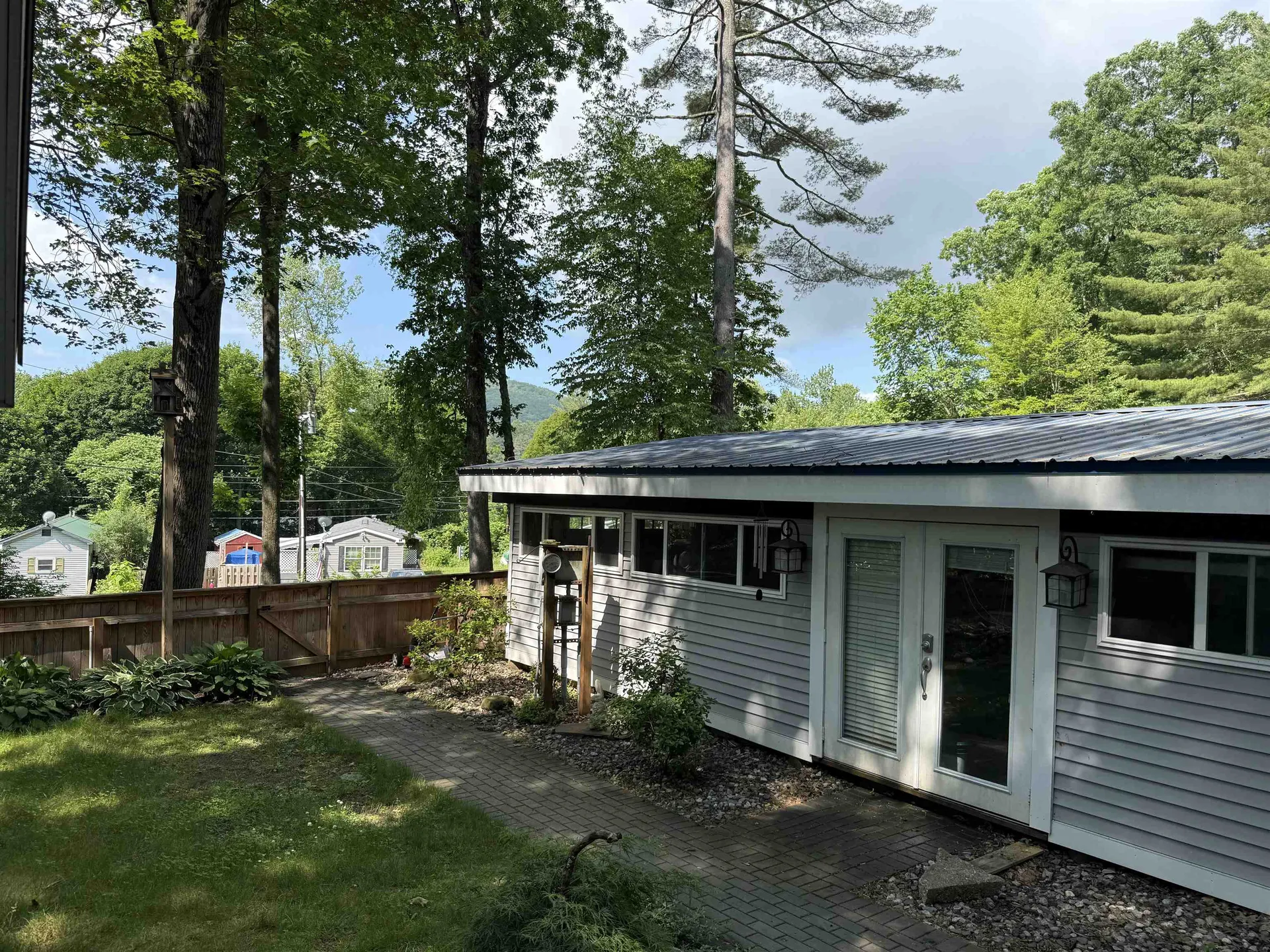 15 Lynwood Drive Brattleboro VT 05301