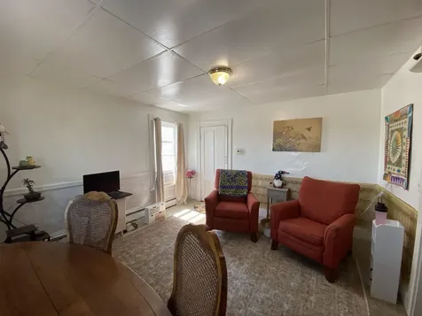 40 W Broadway Street Derry NH 03038