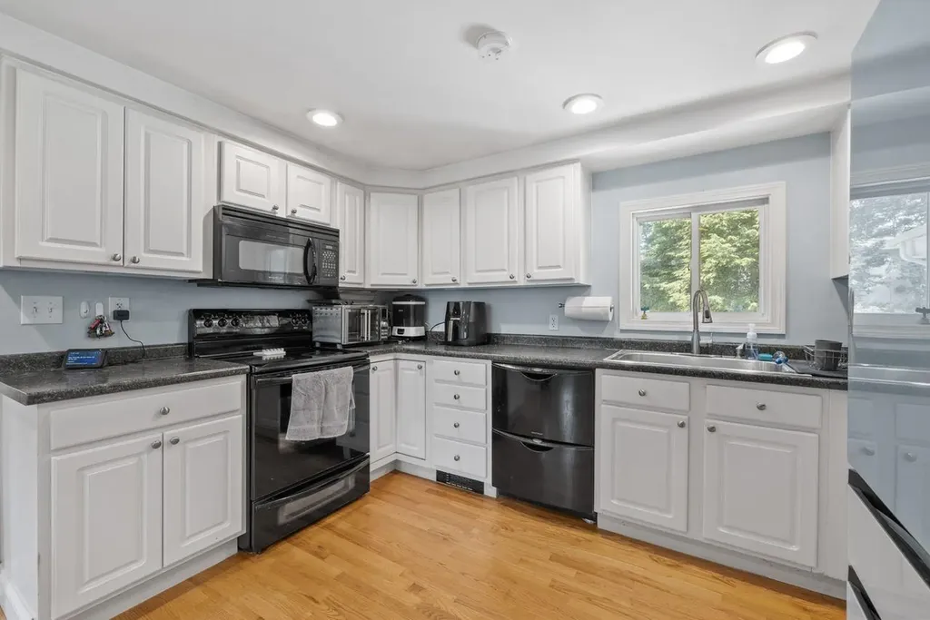 103 Old Rockingham Road Salem NH 03079