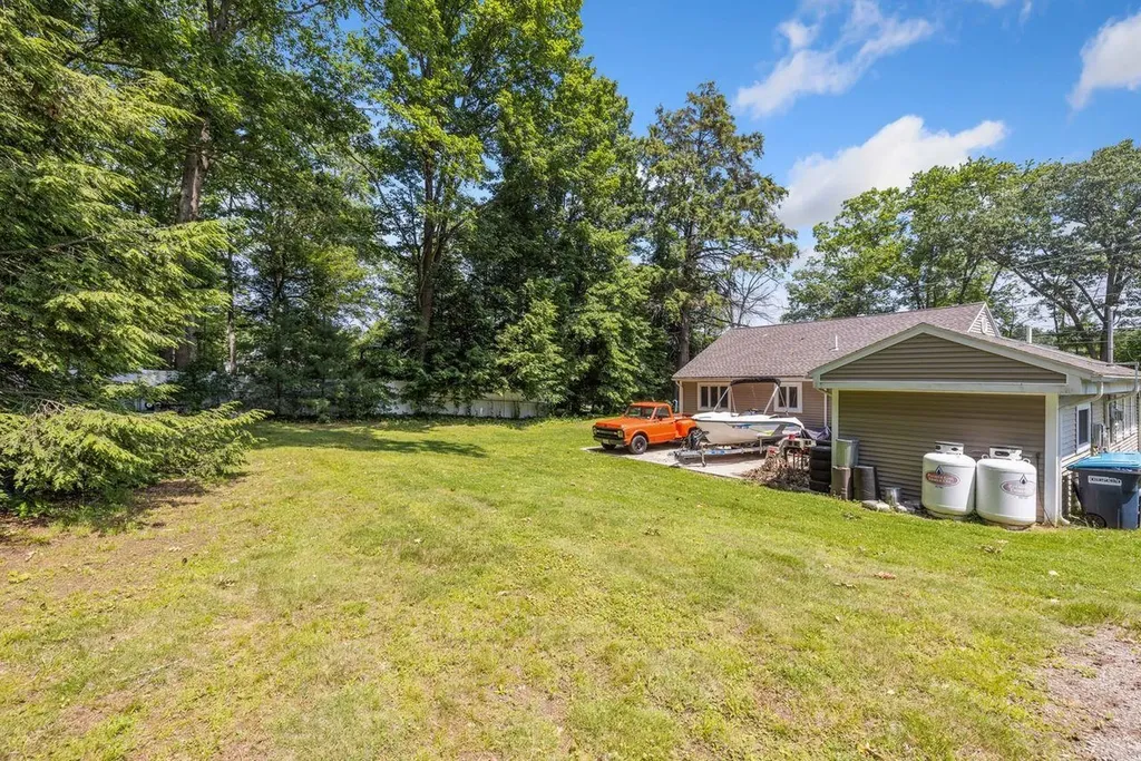 103 Old Rockingham Road Salem NH 03079