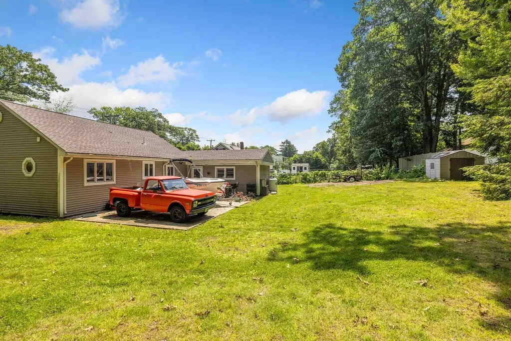 103 Old Rockingham Road Salem NH 03079