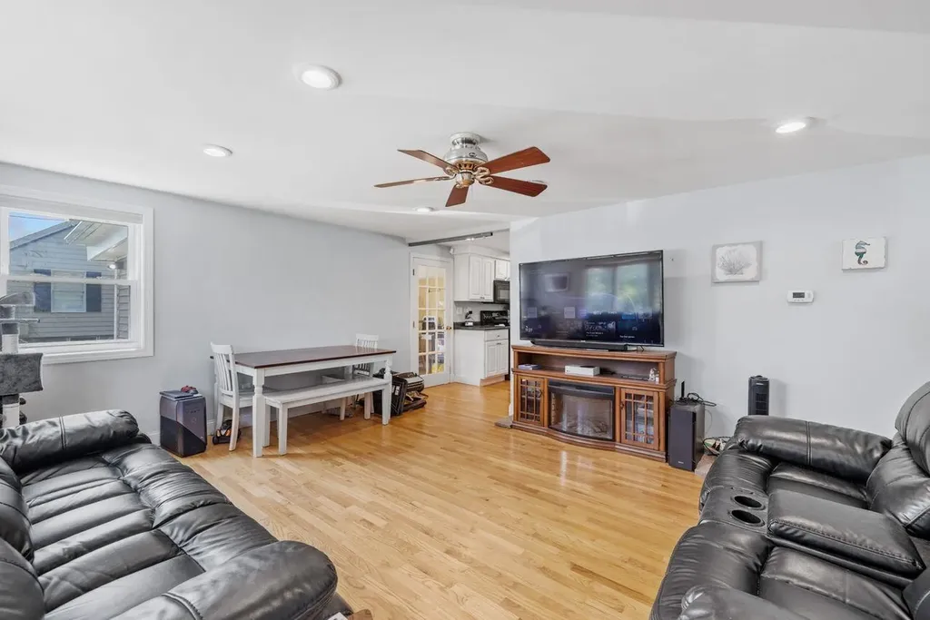 103 Old Rockingham Road Salem NH 03079