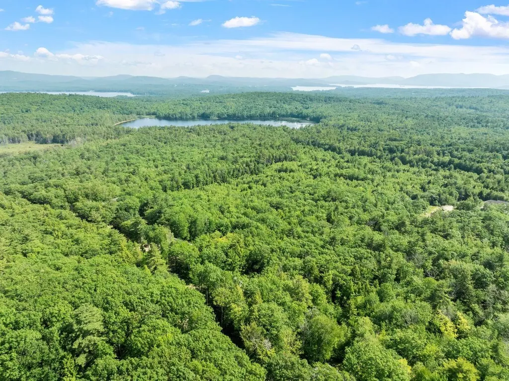 00 North Line Road Wolfeboro NH 03894