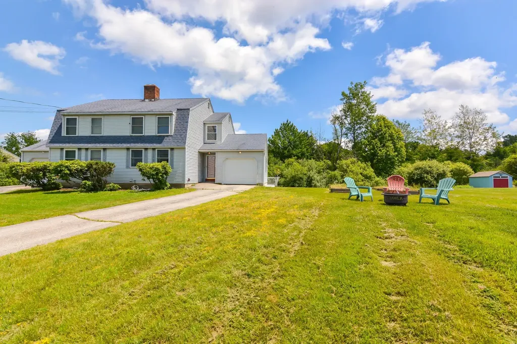 5r Senter Cove Road Derry NH 03038