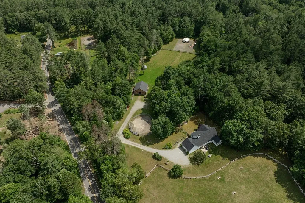 663 Valley Road Mason NH 03048