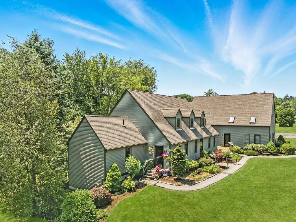 48 Montrose Drive Stratham NH 03885