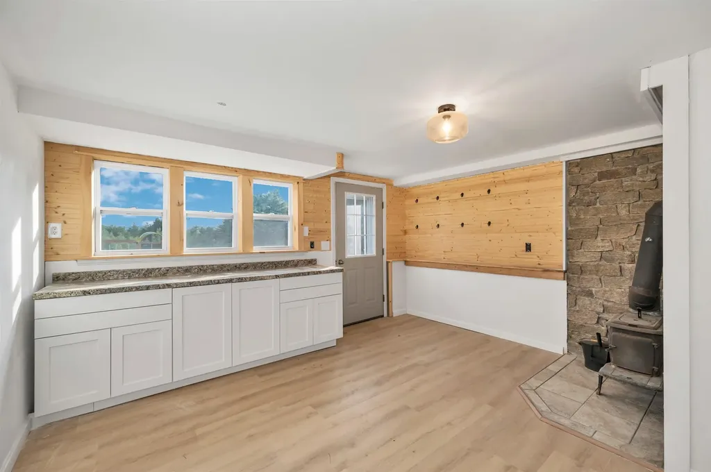 145 Bow Lake Road Barnstead NH 03218