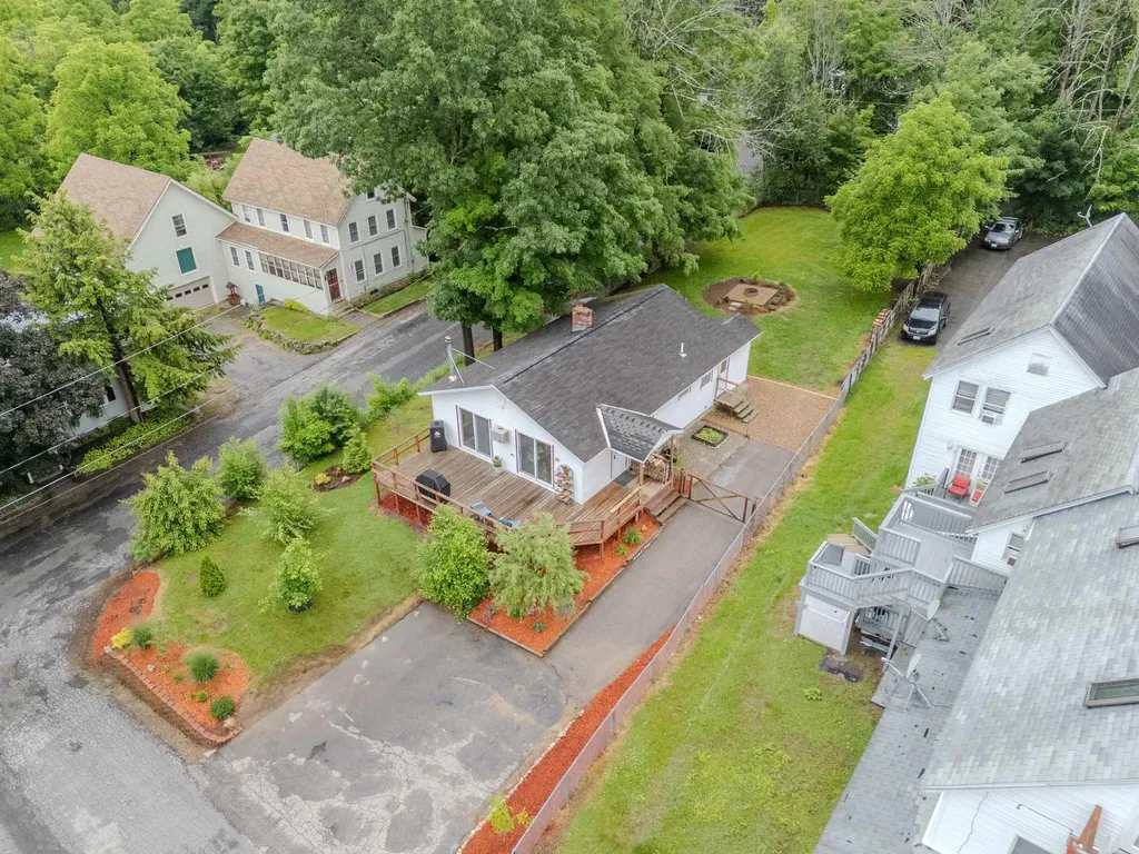 15 Prospect Street Farmington NH 03835