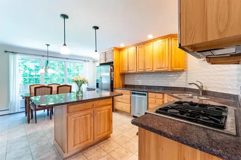 106 Walnut Hill Avenue Manchester NH 03104