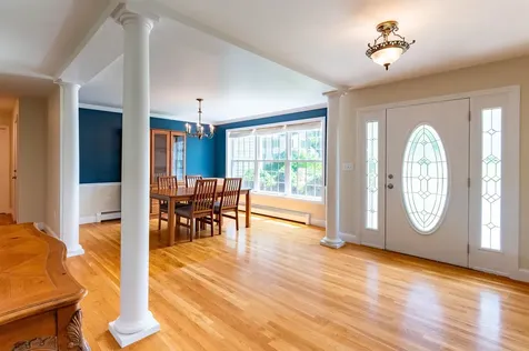 106 Walnut Hill Avenue Manchester NH 03104