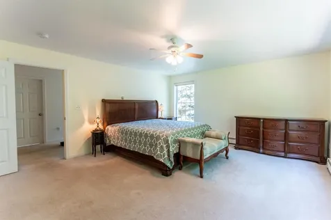 106 Walnut Hill Avenue Manchester NH 03104