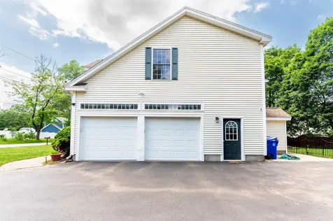 106 Walnut Hill Avenue Manchester NH 03104