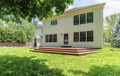 106 Walnut Hill Avenue Manchester NH 03104