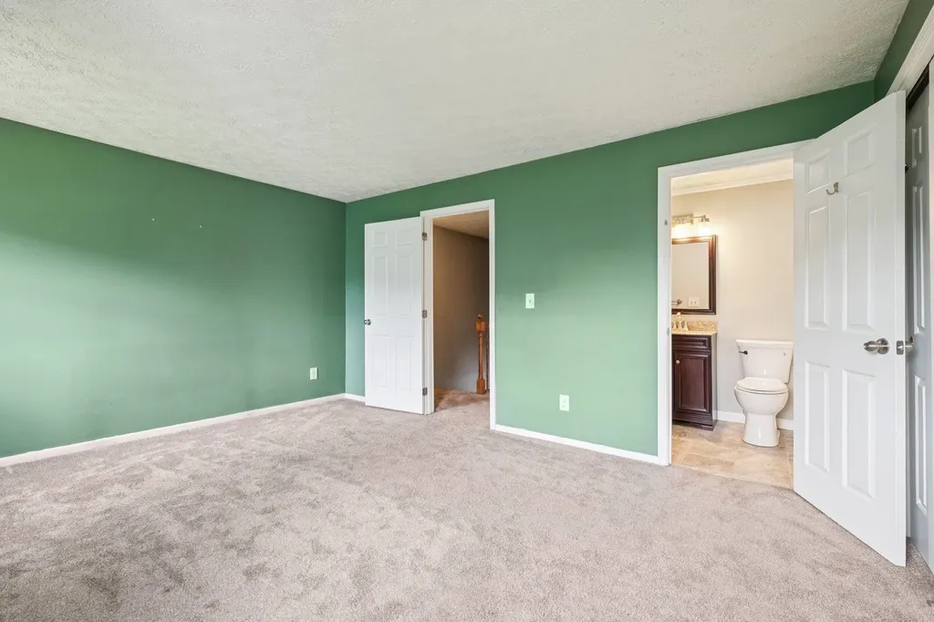 272 Winding Pond Road Londonderry NH 03053