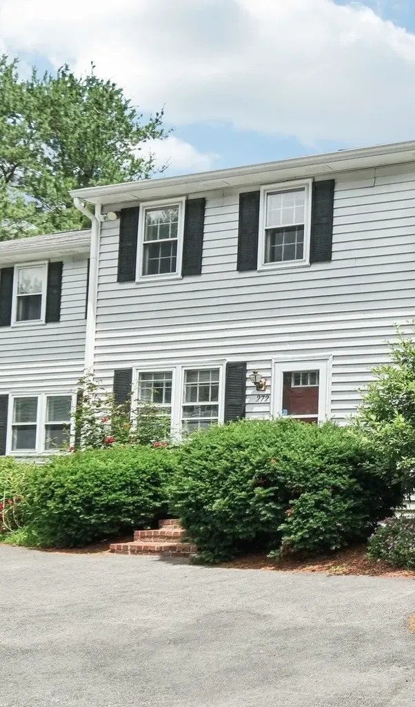 272 Winding Pond Road Londonderry NH 03053