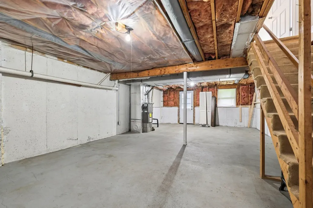 272 Winding Pond Road Londonderry NH 03053