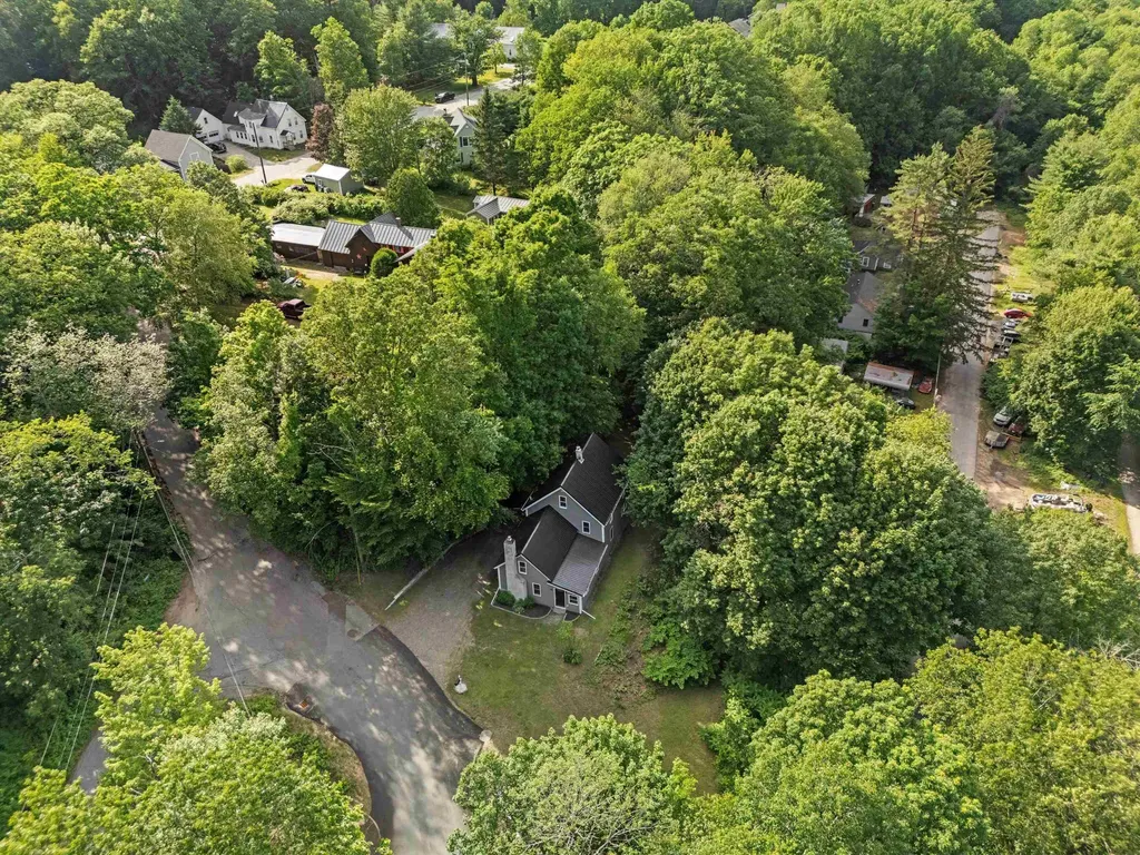 29 Summit Street Franklin NH 03235