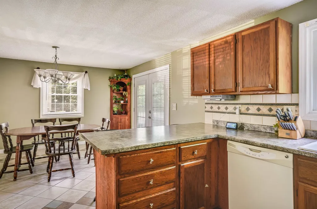 13 Summit Avenue Antrim NH 03440