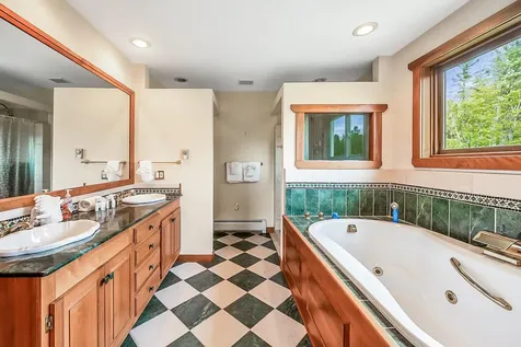 42 Blackberry Lane Jamaica VT 05343