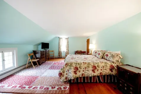 42 Blackberry Lane Jamaica VT 05343