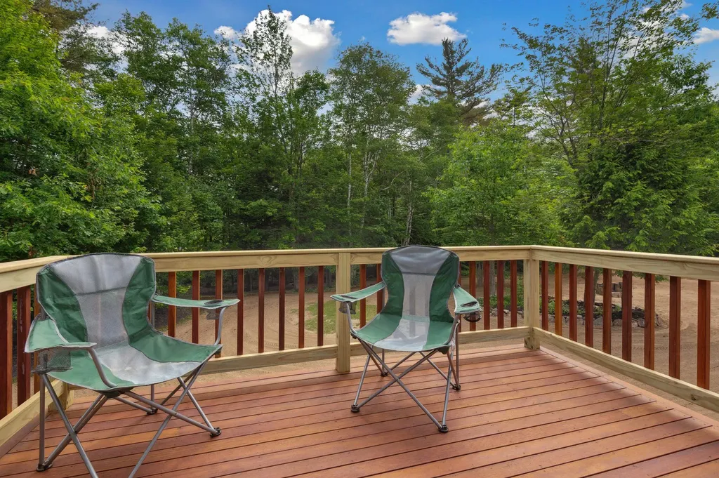 13 Seyah Road Shelburne NH 03581