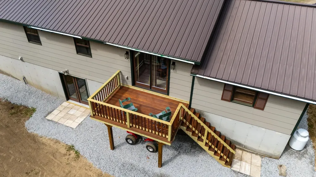 13 Seyah Road Shelburne NH 03581