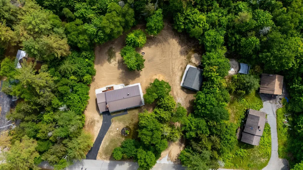 13 Seyah Road Shelburne NH 03581