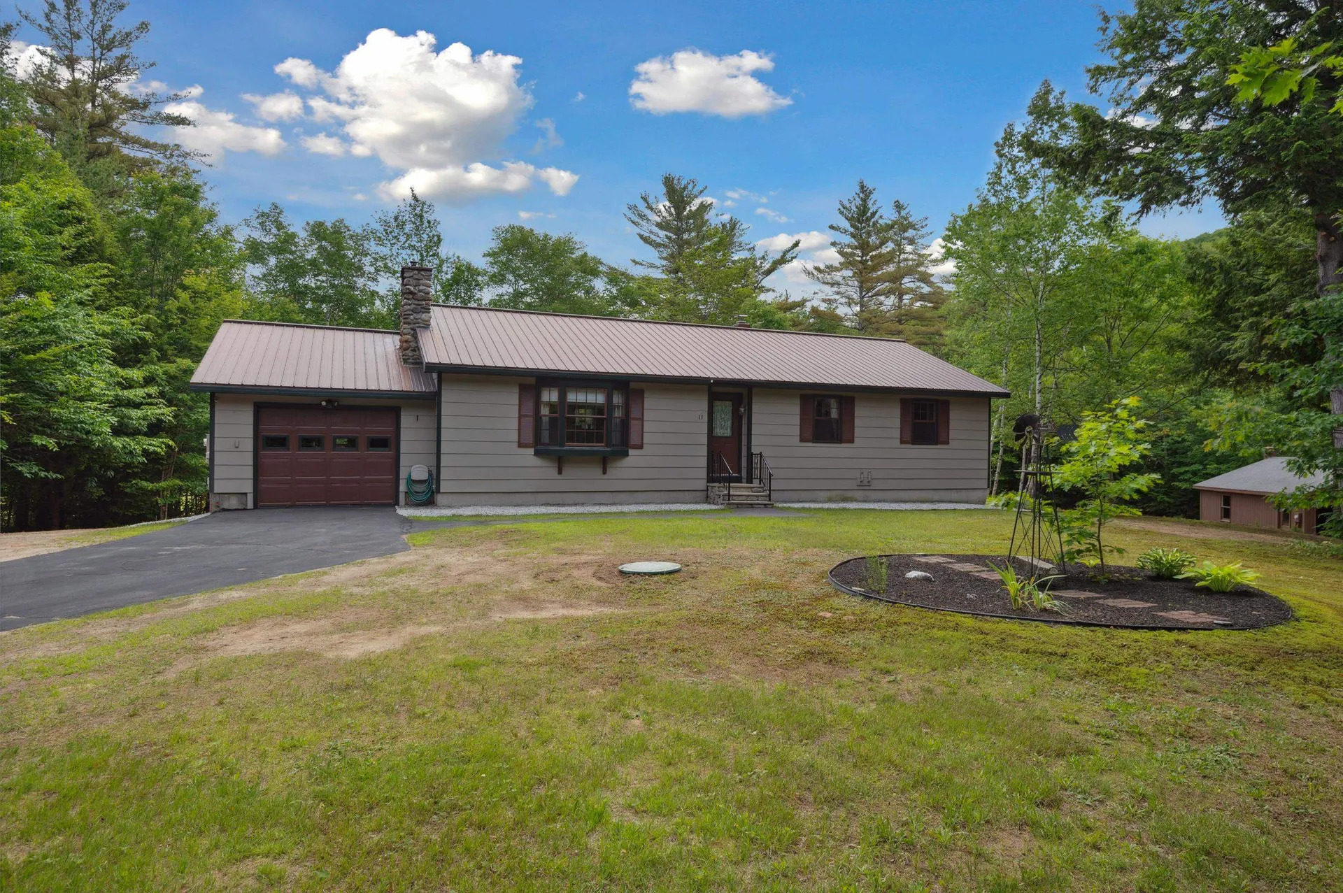 13 Seyah Road Shelburne NH 03581