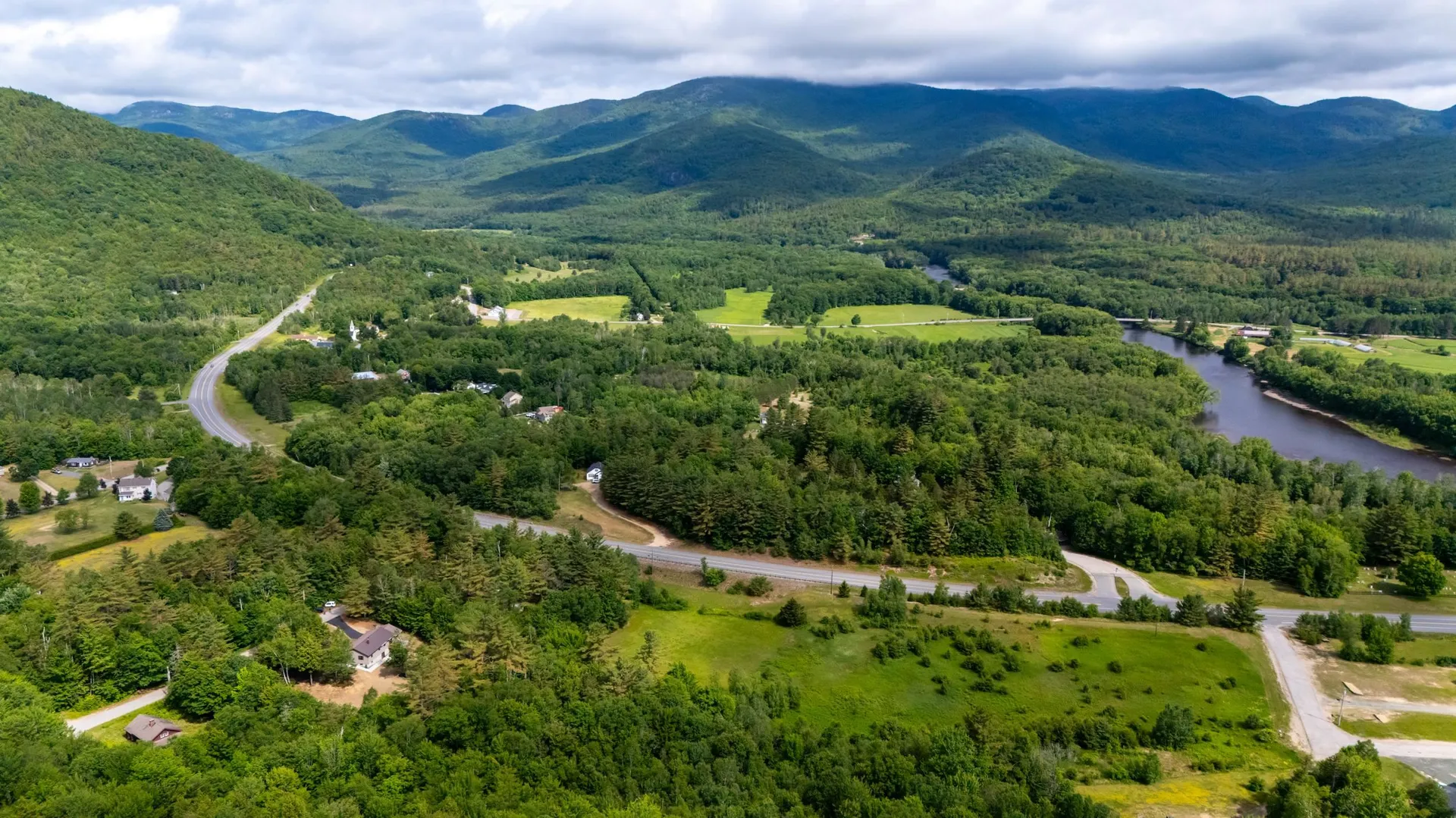 13 Seyah Road Shelburne NH 03581
