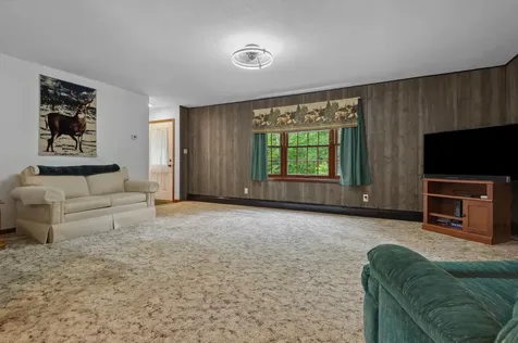 13 Seyah Road Shelburne NH 03581