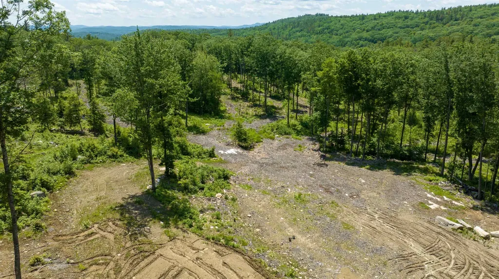 X Whispering Winds Way Canaan NH 03741