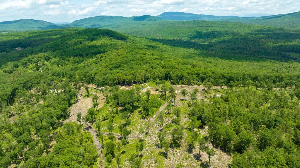 Xxx Whispering Winds Way Canaan NH 03741