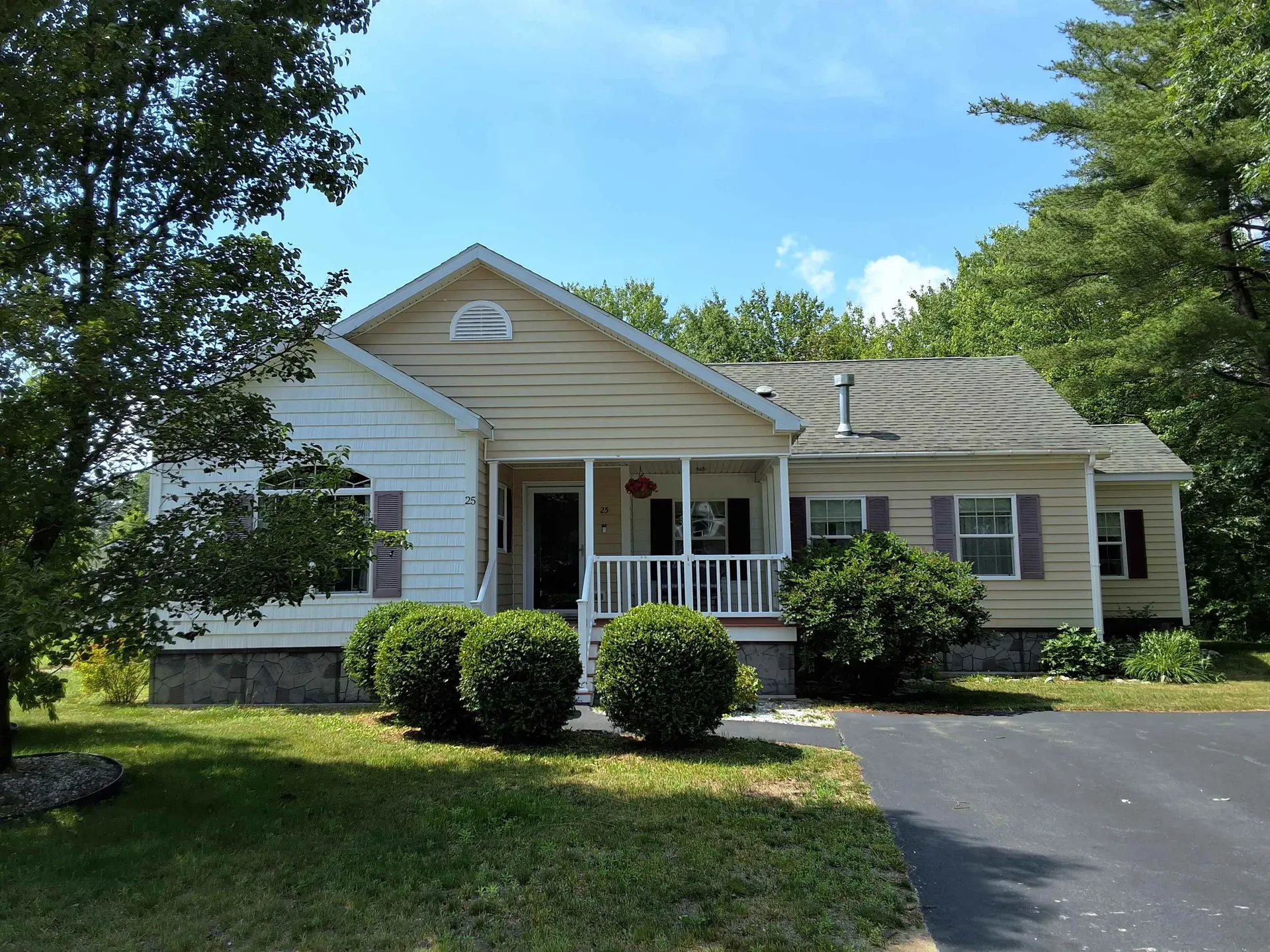 25 Lane Drive Allenstown NH 03275