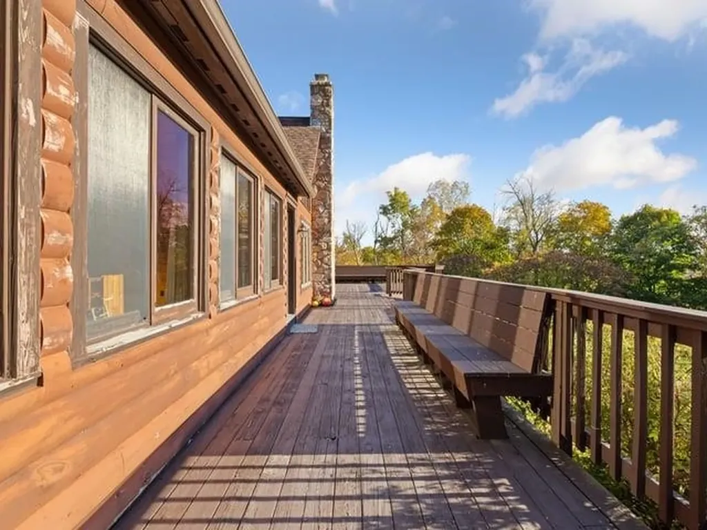 36 Split Oak Circle Chesterfield NH 03443