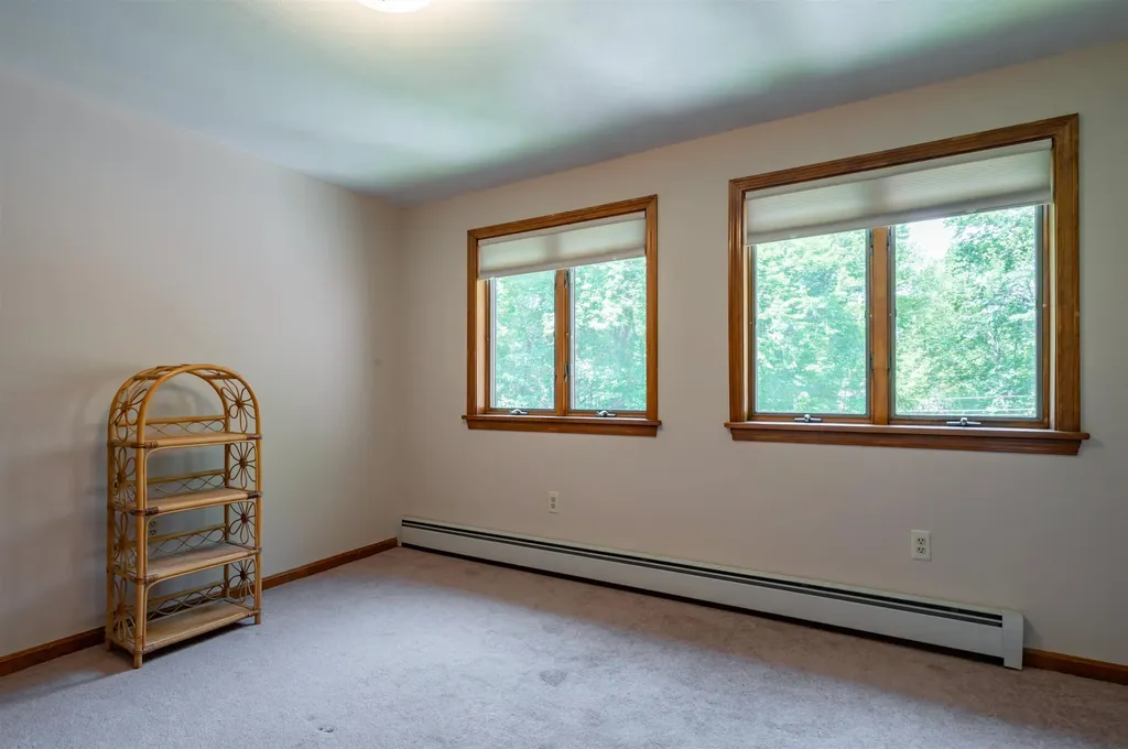 7 Golden Oaks Drive Salem NH 03079