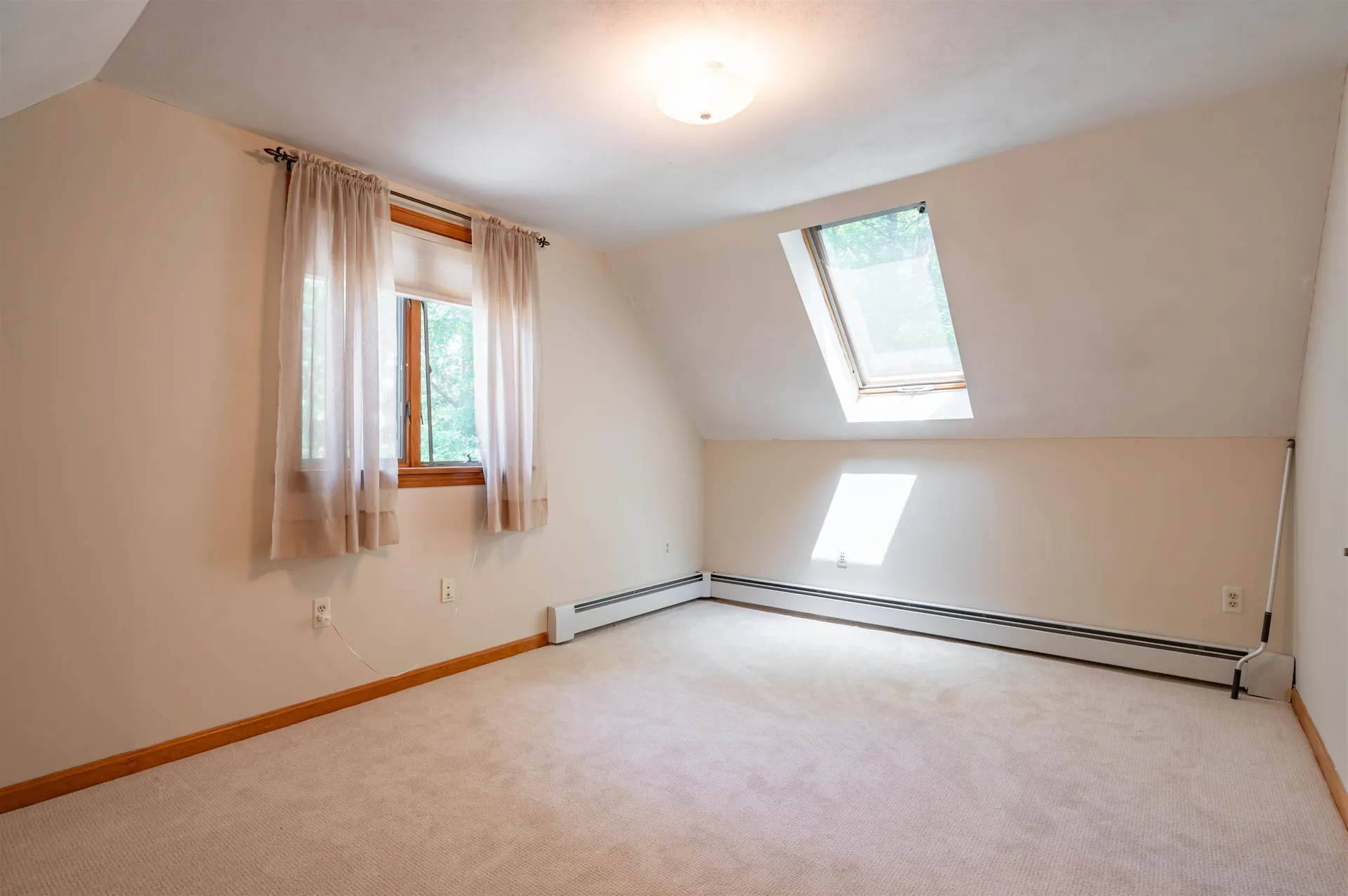 7 Golden Oaks Drive Salem NH 03079