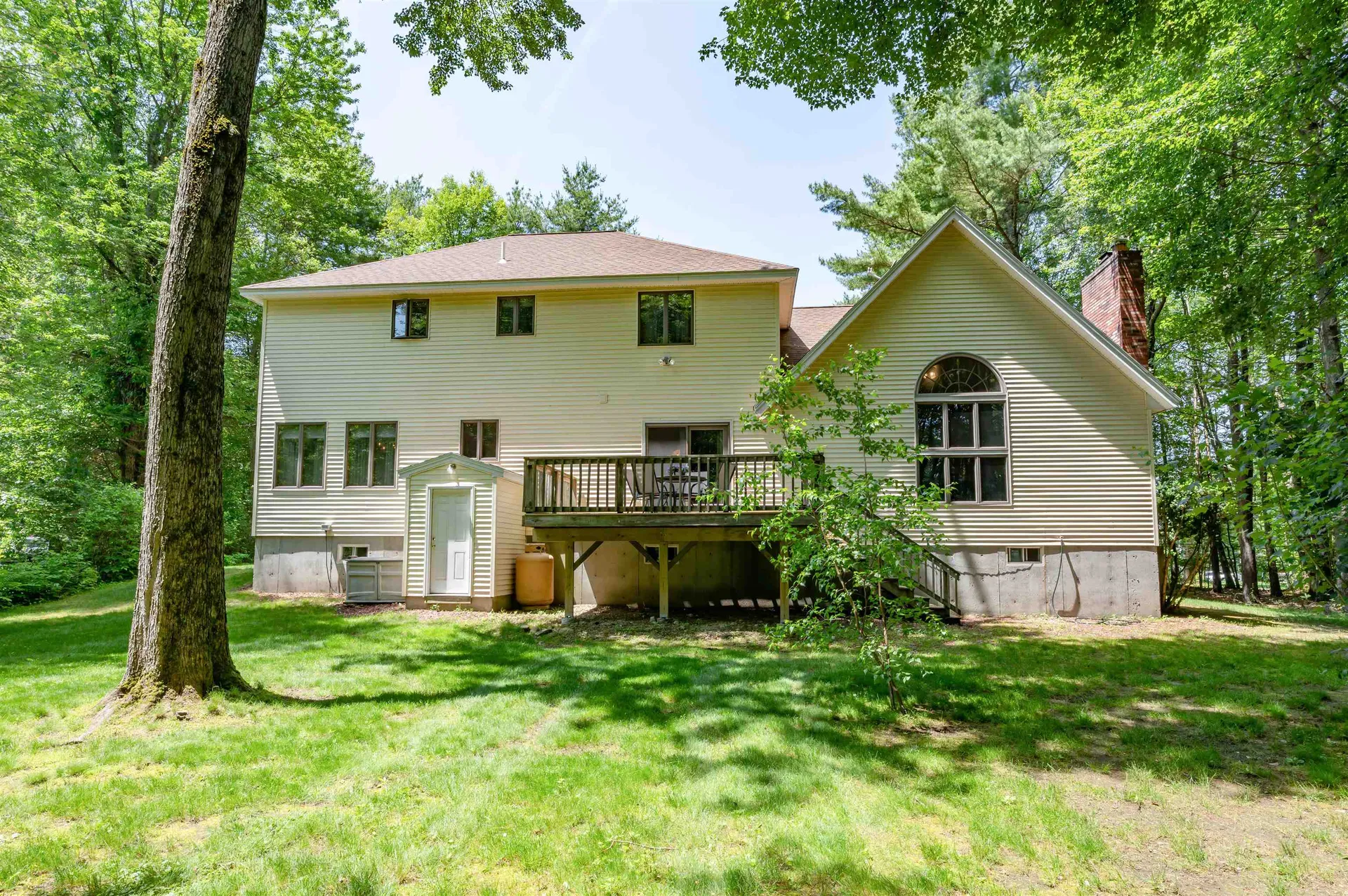 7 Golden Oaks Drive Salem NH 03079